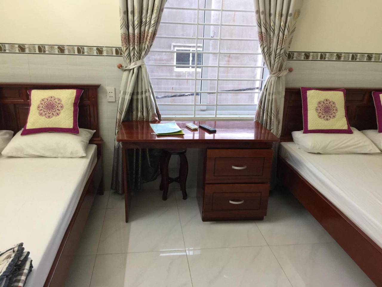 Hoang Oanh Motel Лонгхай Екстер'єр фото